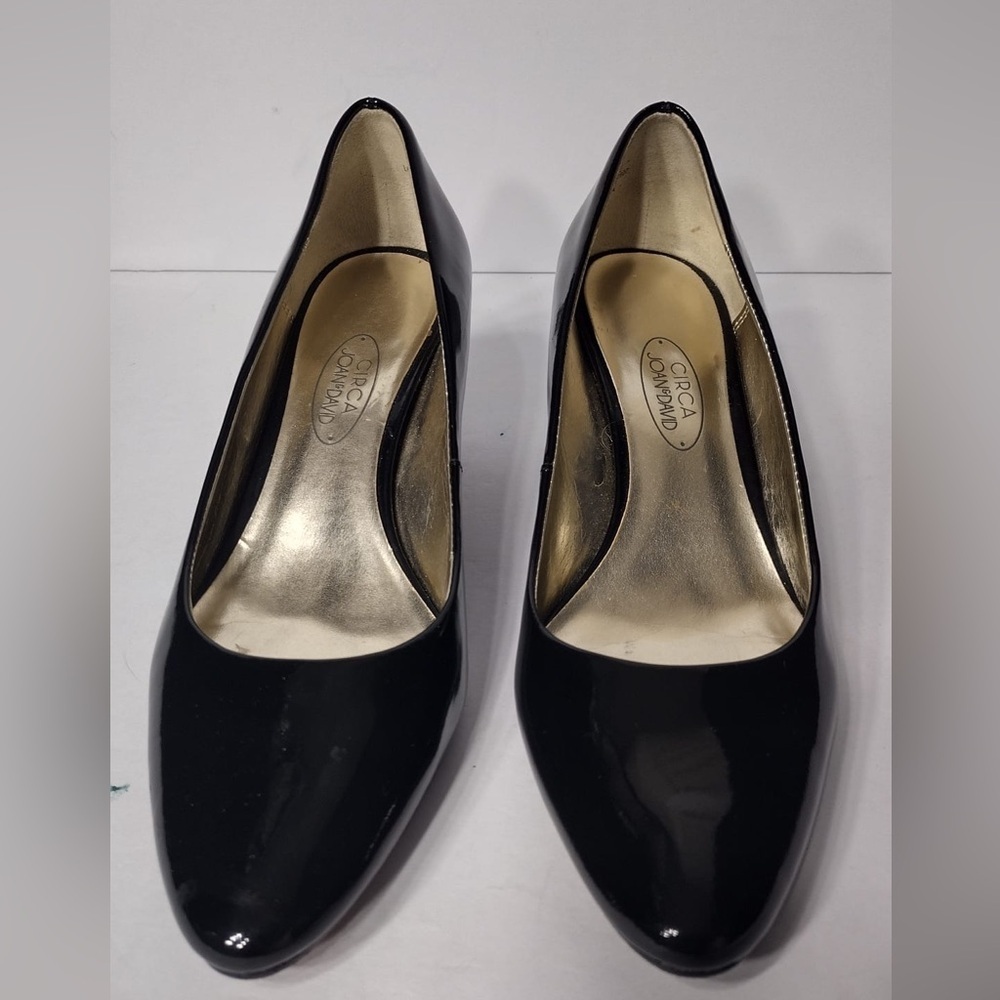 Joan & David Black Women's Shoes size 6 pre owned Exellent condition